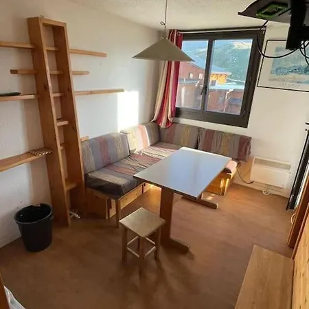 Alpstays's Cosy Unit Joker Apartment